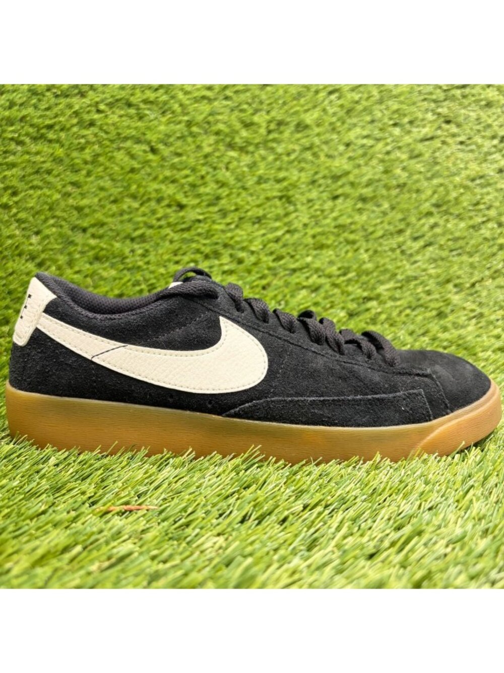Nike Blazer Low SD Womens Size 7.5 Black Sail Athletic Suede Shoes Sneakers